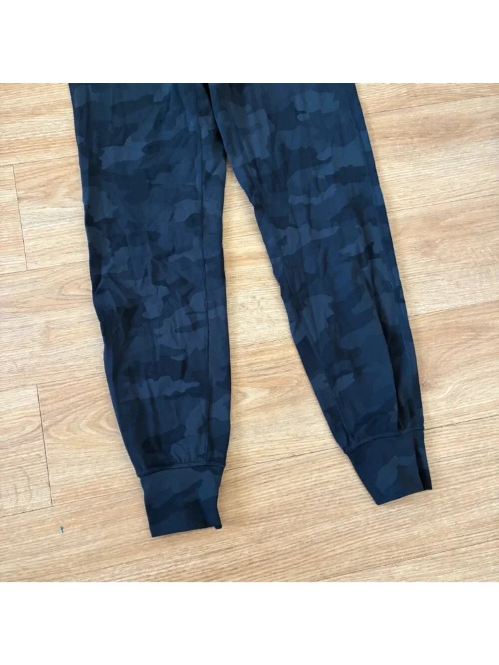 Lululemon Athletic Align Jogger HR Yoga Pants 28” Dark Coal Camo Women’s Sz 4